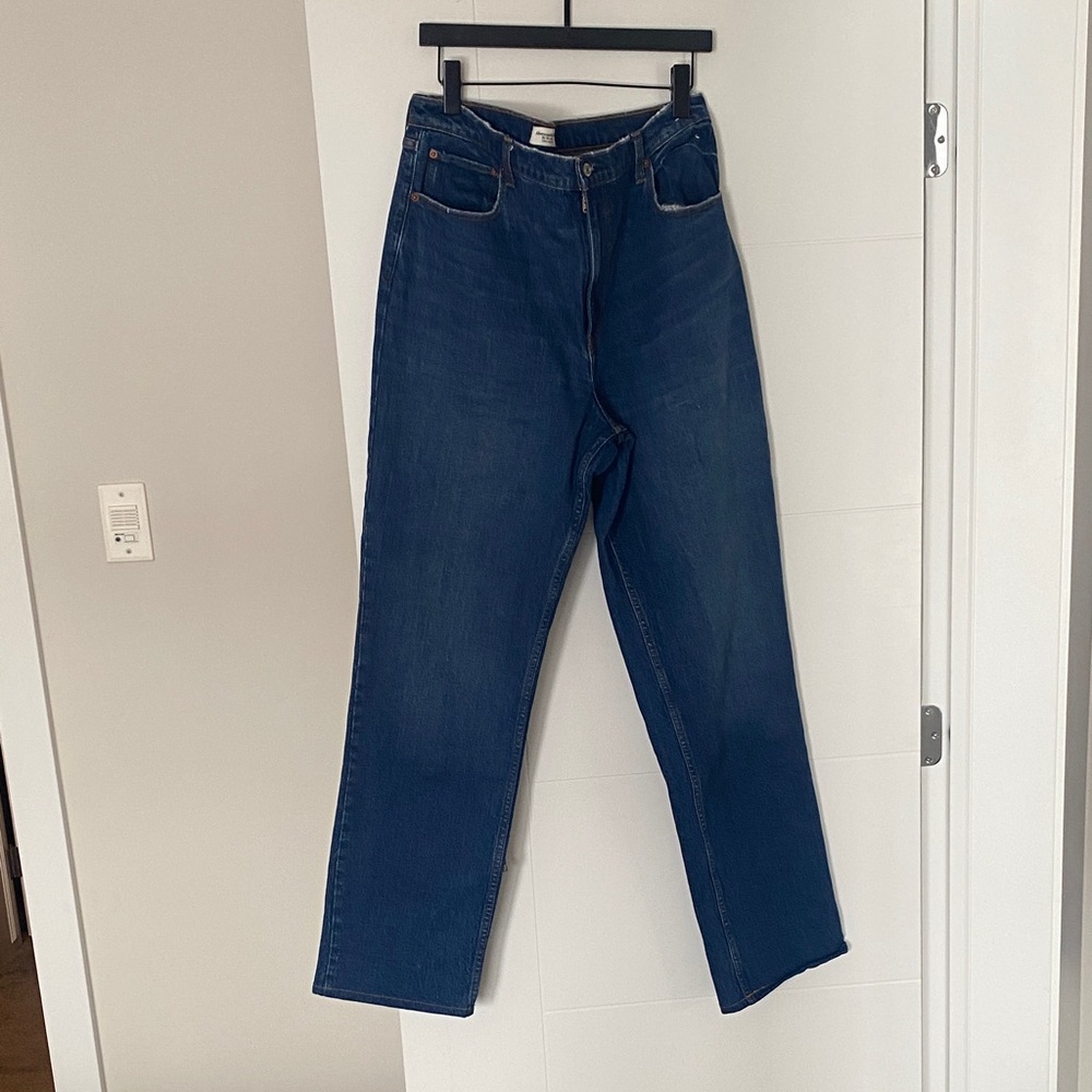 Abercrombie & Fitch 90s Straight Ultra High Rise Jean